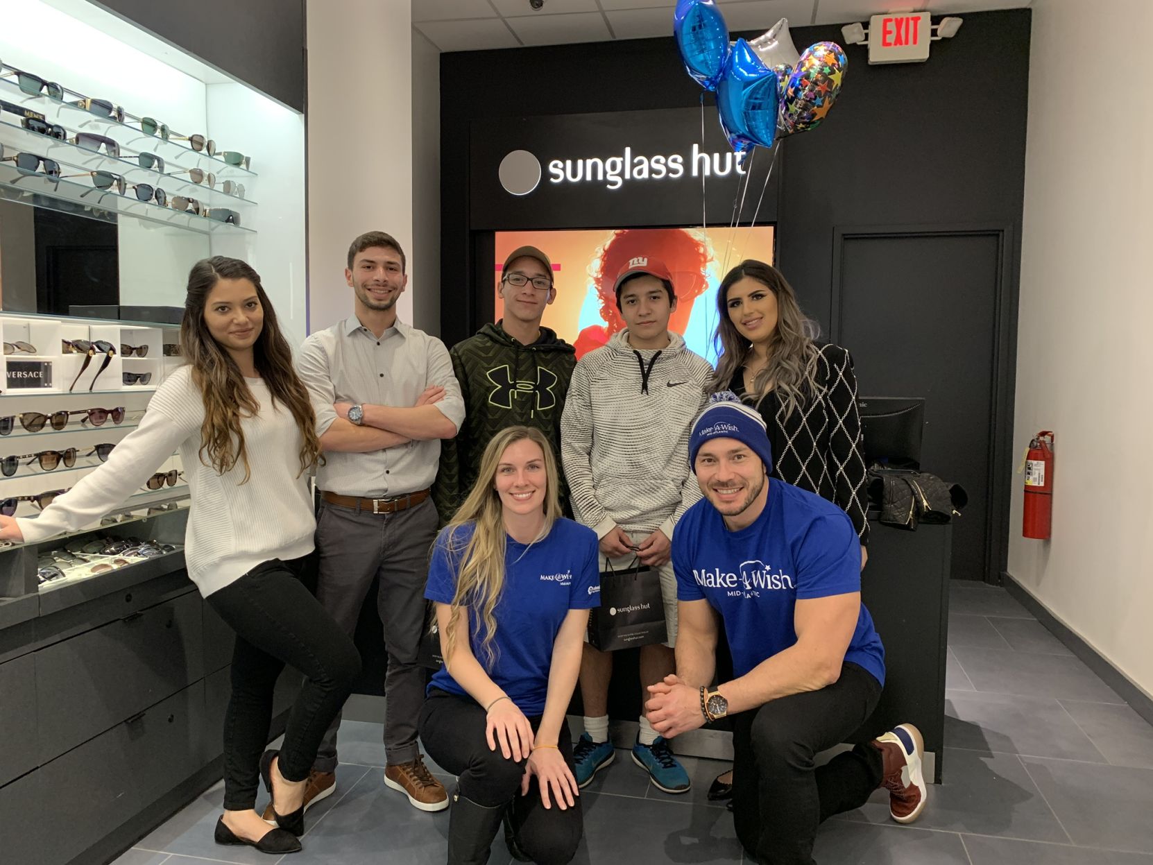 Sunglass best sale hut springfield