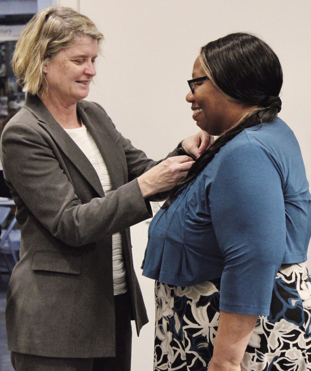 Women veterans honored in pinning ceremony Military insidenova