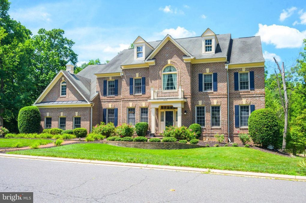 7 top homes for sale in Reston Real Estate