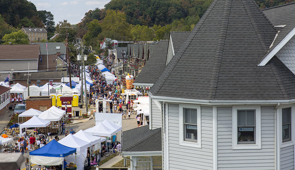 Occoquan draws large crowd for 50th fall Arts & Crafts Show news