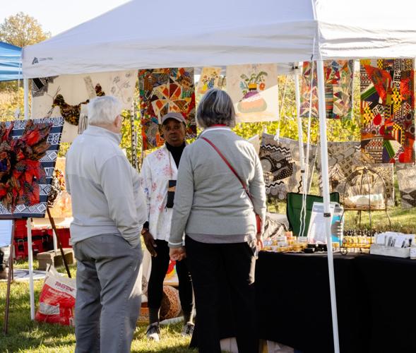 GALLERY Culpeper festival goers enjoy winery's fall festival, craft