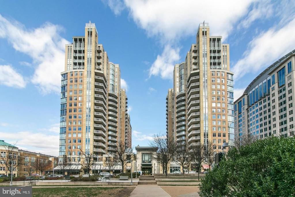11990 Market St Unit 2105, Reston, VA 20190