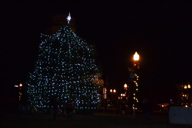 Manassas holds Christmas season events Lifestyles