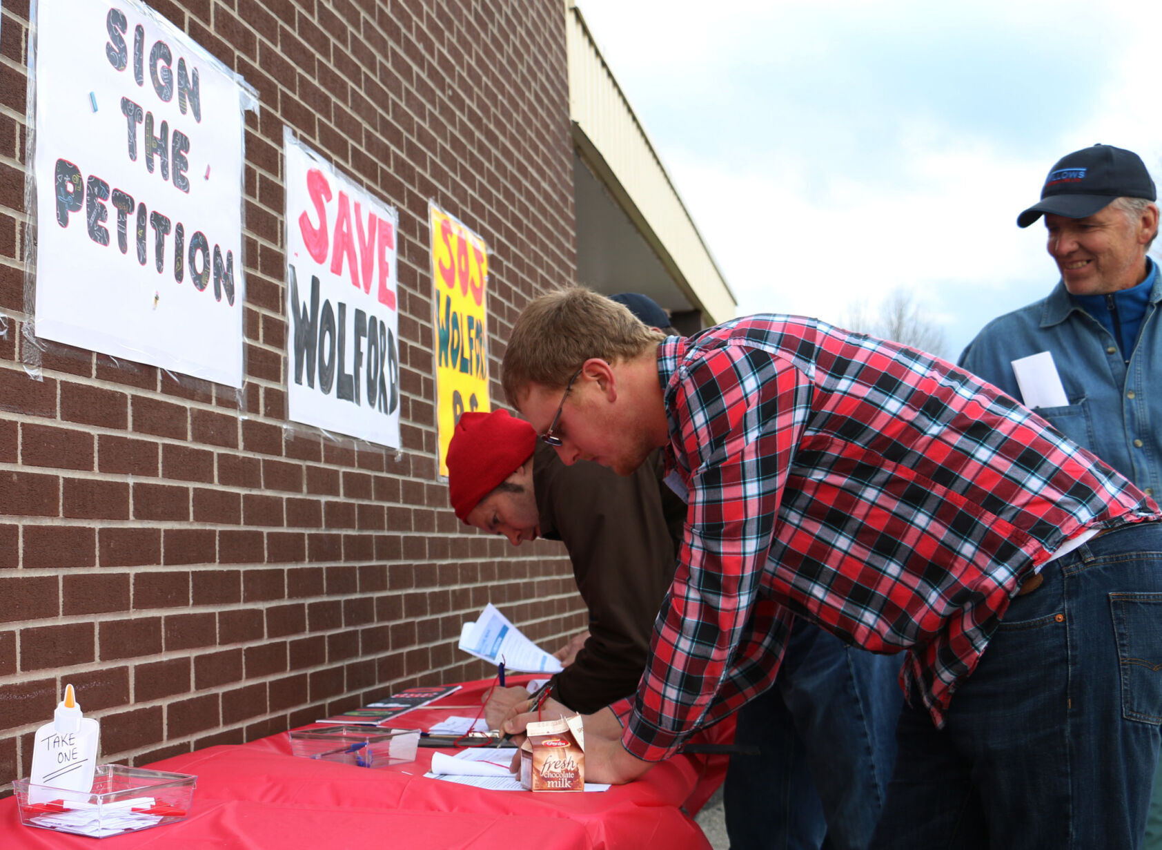 Rally held at Wolford Public School to protest its potential