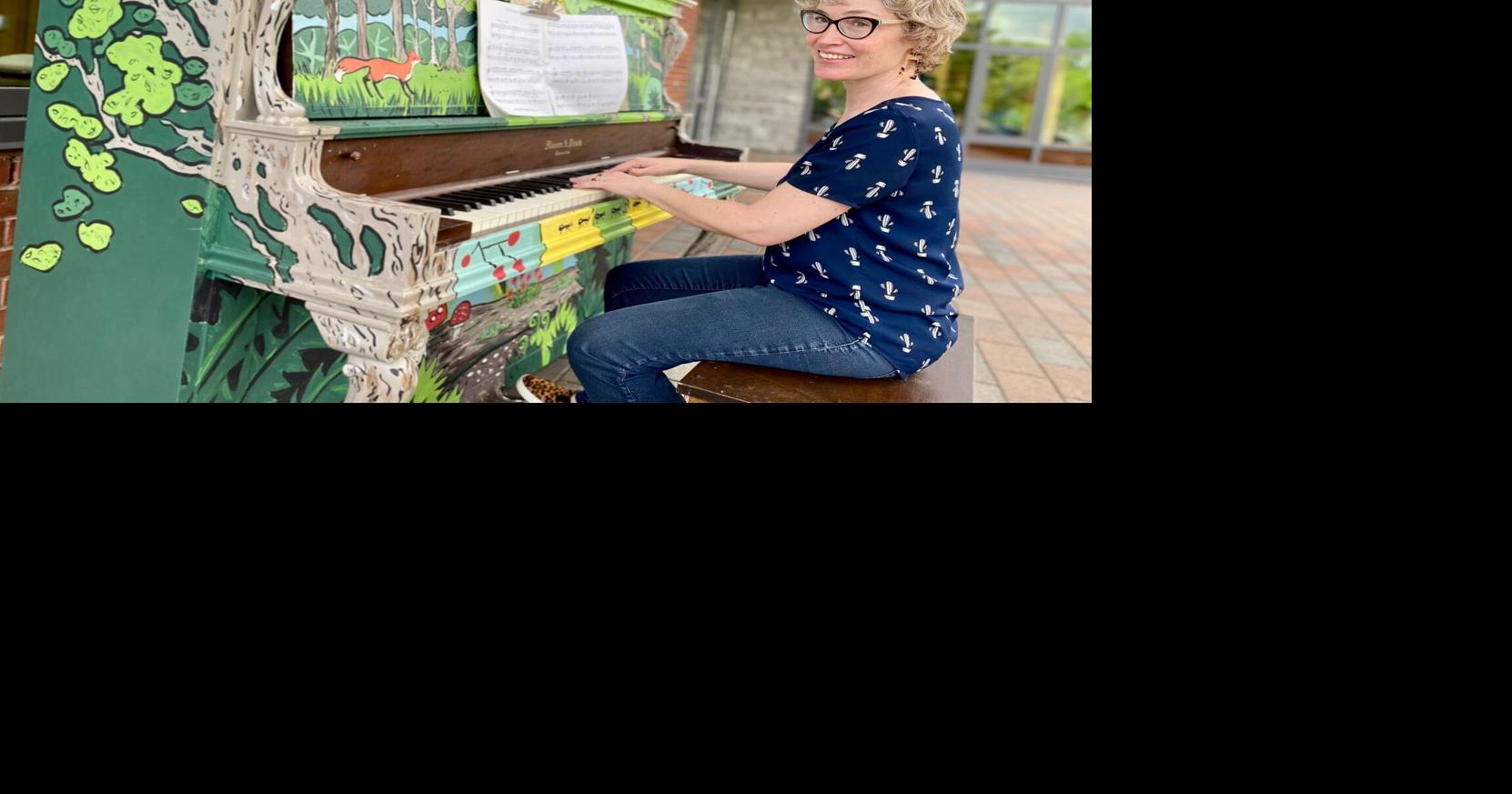 Street piano fills downtown Kemptville with live music every Sunday