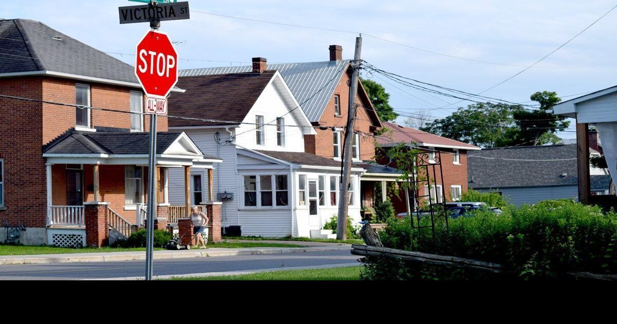 Arnprior OPP investigate apartment breakin