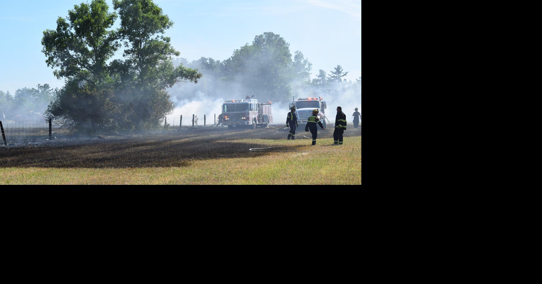 Firefighters on scene of McNab/Braeside field fire