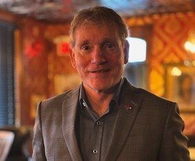 Cyril Leeder addresses Carleton Place business leaders