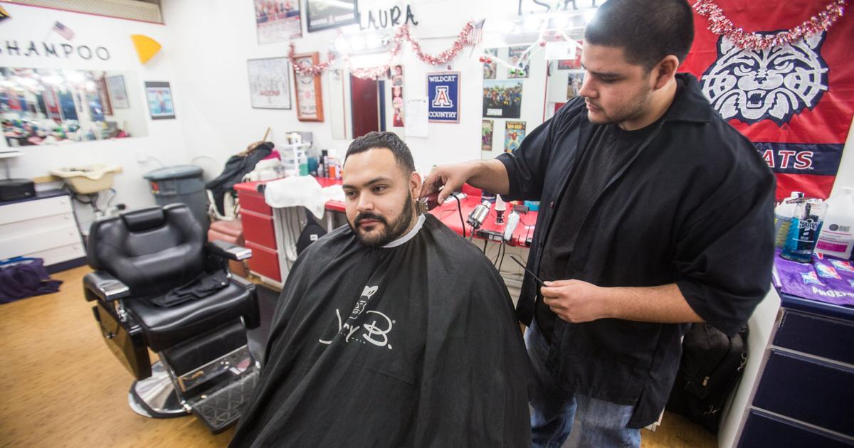 The Men's Room brings tradition back to the barber shop | News |  insidetucsonbusiness.com