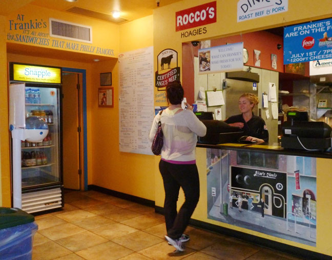 restaurants pima county team up to promote healthy dining options diners at frankie s south philly cheesesteaks on campbell avenue will be given guidance on health food selections under pima county s smart choices for