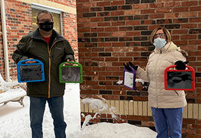 DONATES iPADS
