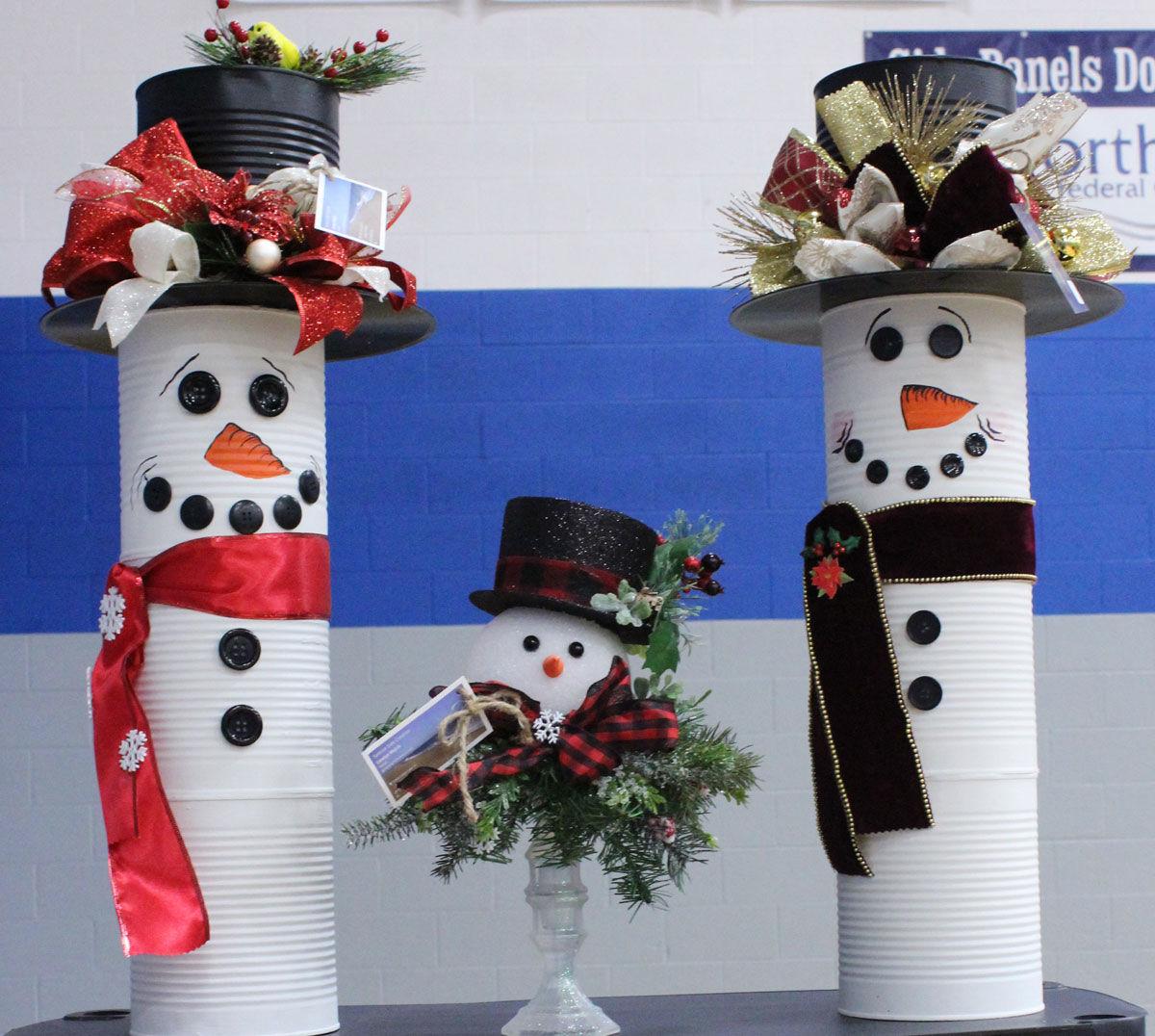 HOLIDAY CRAFTS
