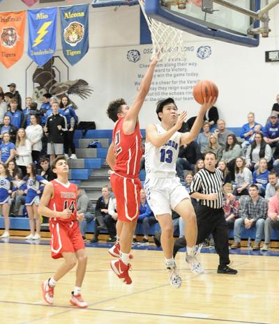 Oscoda Boys Hoops Defend Big Dipper Title Storm Past Hurons