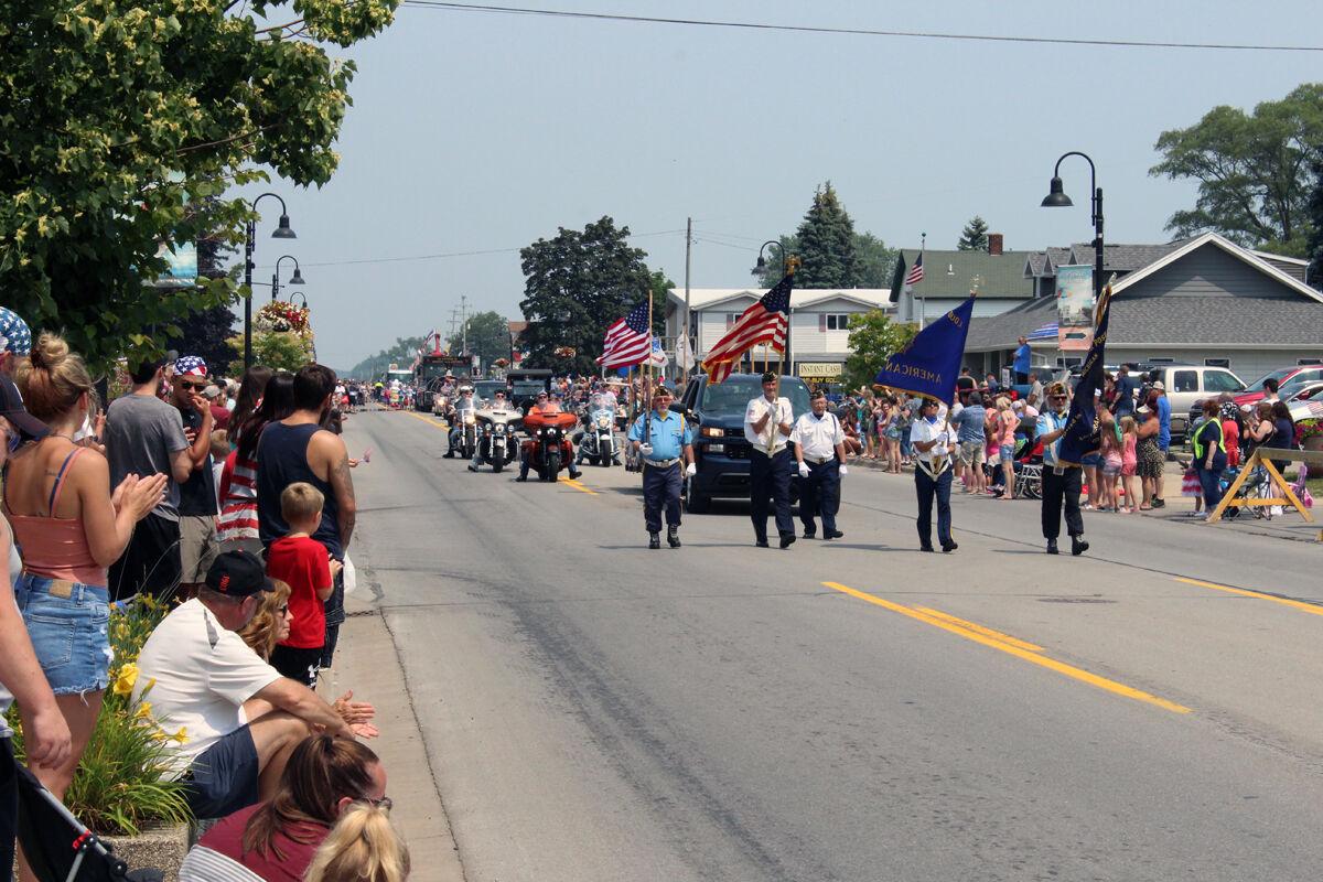 Oscoda Mi Christmas Parade 2022 Hundreds Attend July 4 Parade In Oscoda | News | Iosconews.com
