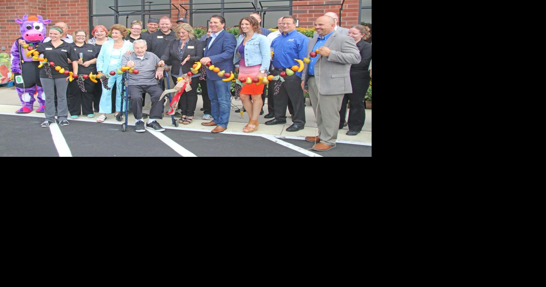 'Not your everyday grocery store' Coborn's Marketplace holds grand