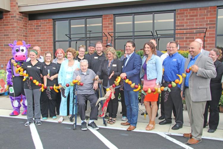 'Not your everyday grocery store' Coborn's Marketplace holds grand opening in Isanti News