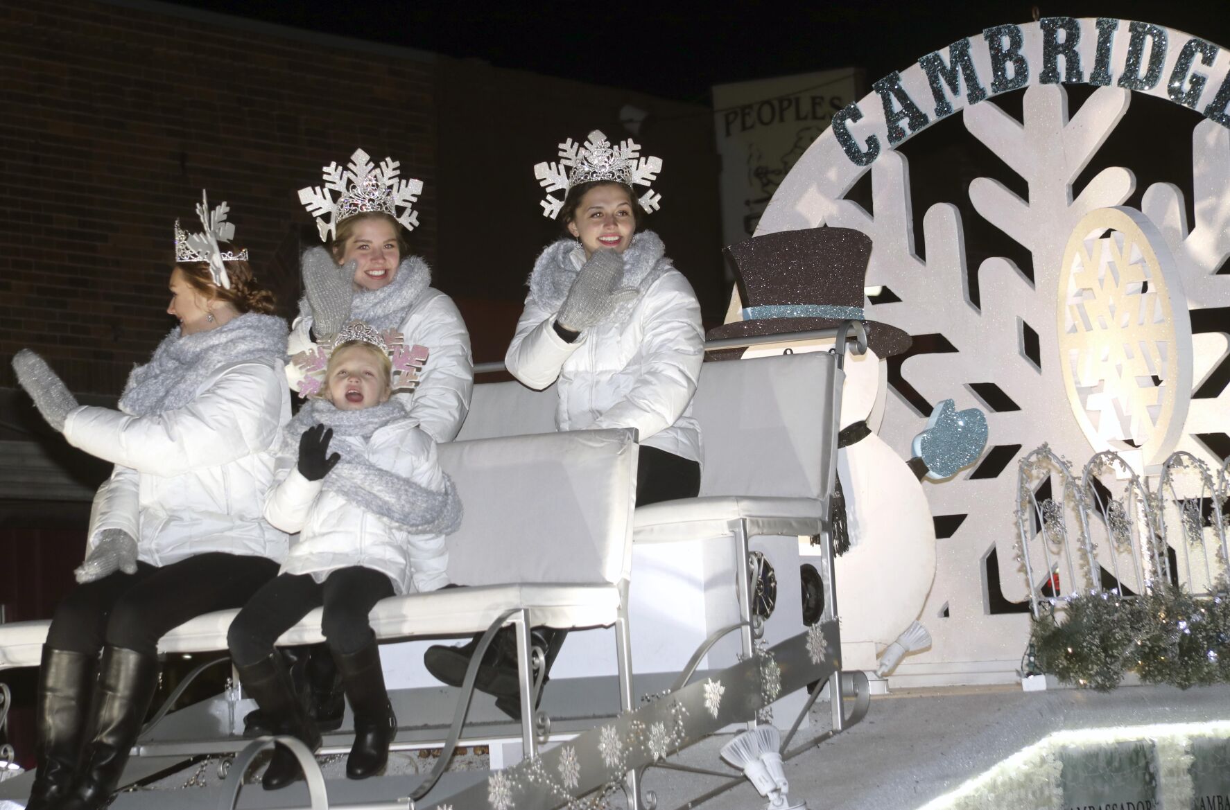 Plans coming together for Snowflake Parade News isanti