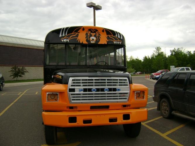 Ogilvie school bus wins ‘Battle of the Buses’ isanti