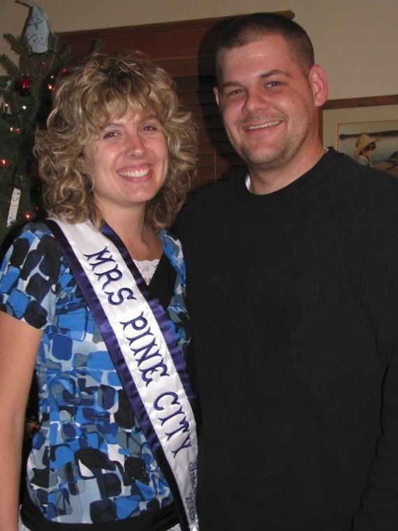 Pine City woman represents as Mrs. Pine City   isanti