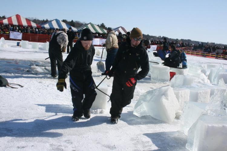 [photos] Isanti Arctic Plunge | | isanti-chisagocountystar.com