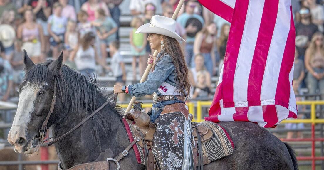 Horse collapses, dies during Isanti rodeo | News | isanti ...