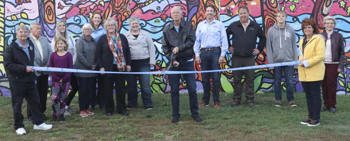 North Branch celebrates completion of community-created mural