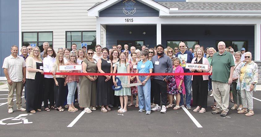 New Pathways celebrates ribbon cutting