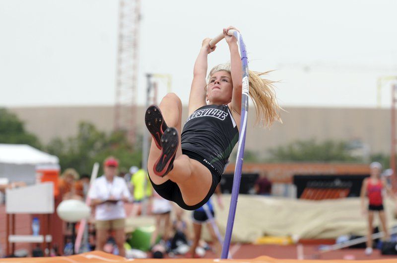 TOP SPORTS STORIES OF 2015 — No. 10 Huntsville track and field teams