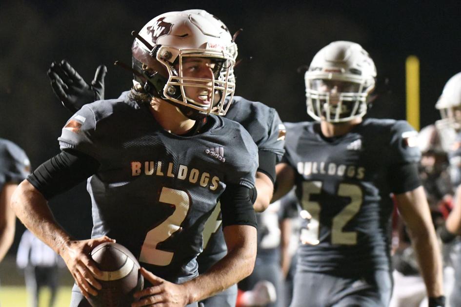 New Waverly completes turnaround New Waverly ISD Bulldogs