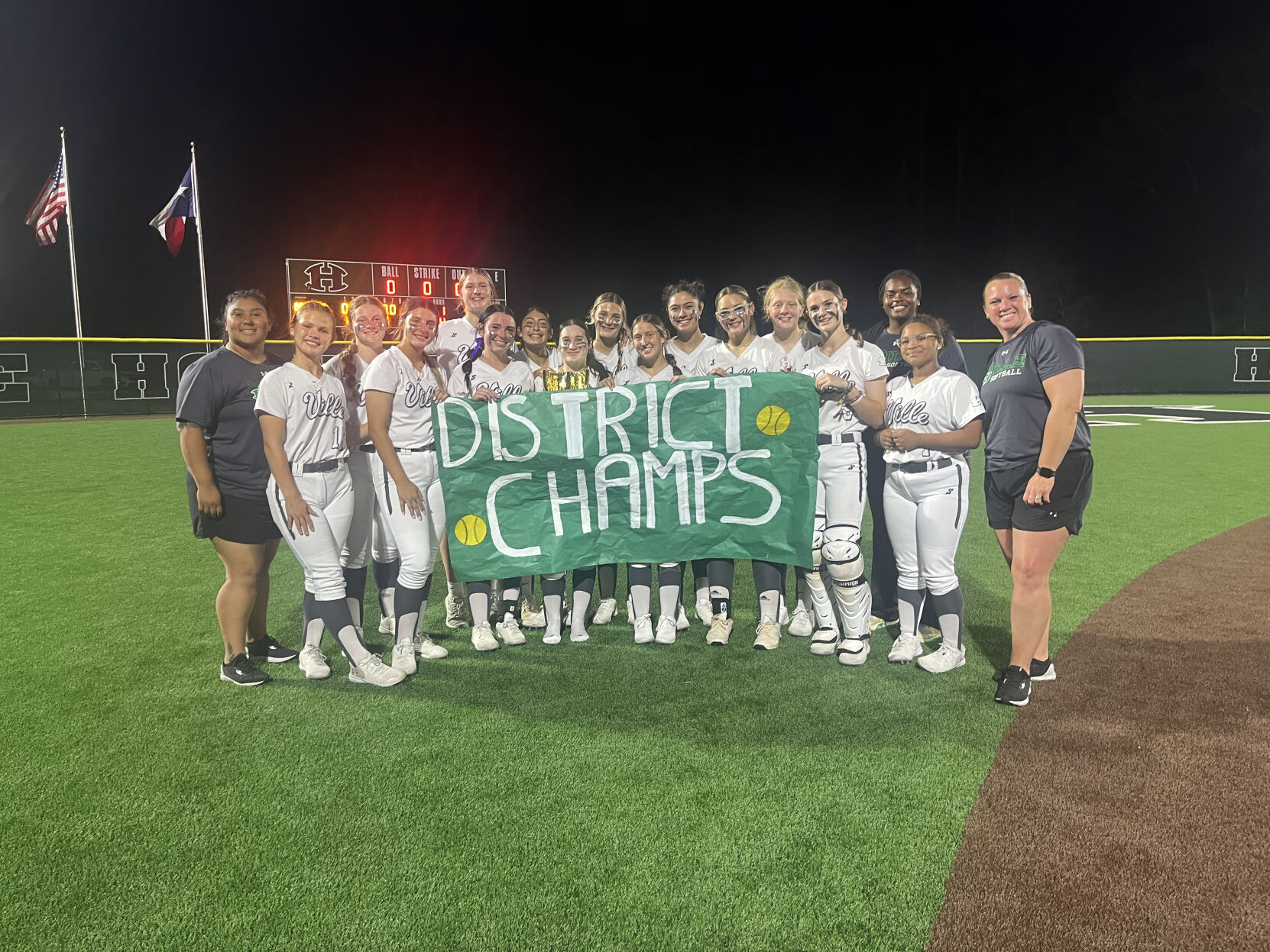 Huntsville Lady Hornets Secure Fourth Consecutive District Softball Title