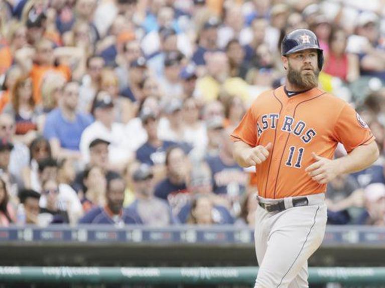 Astros rally for 10-8 win over Tigers