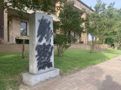 Confederate monument vandalized