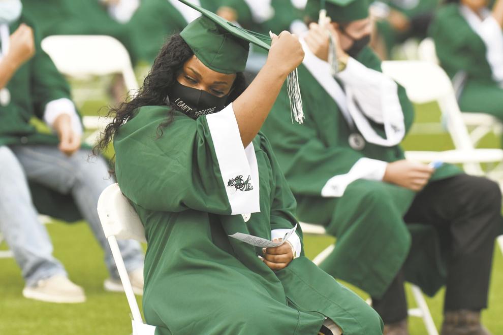 Huntsville High School graduation set for June 5 in The Woodlands