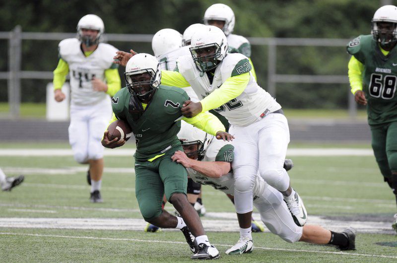 T'Vondre Sweat, Defensive End, Huntsville