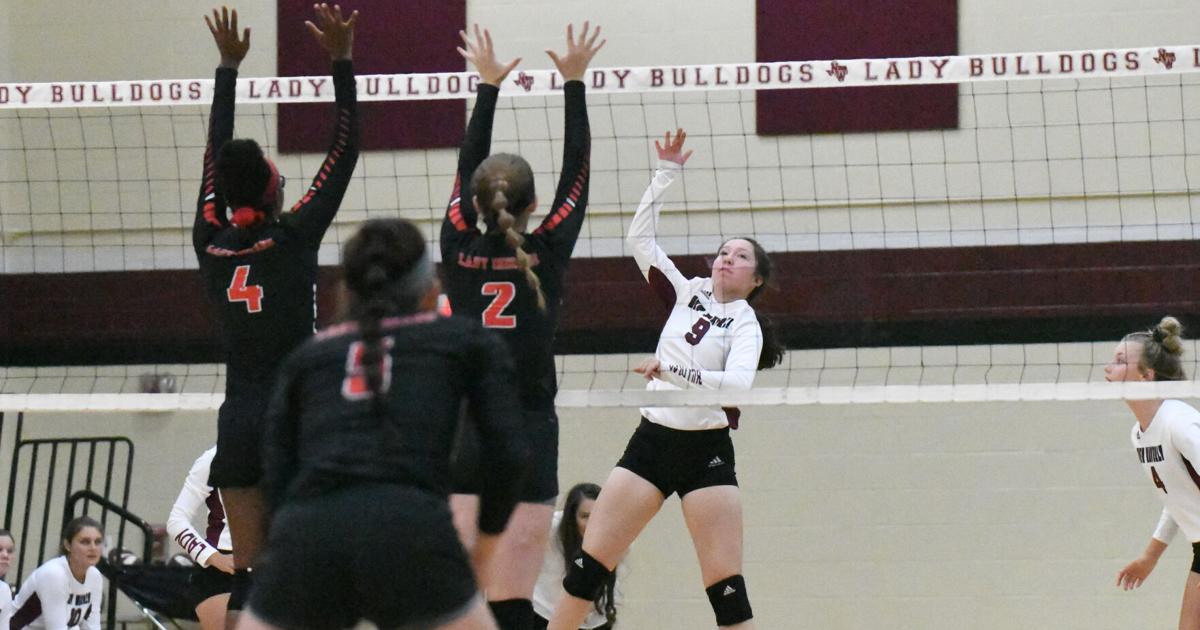 New Waverly sweeps Groveton in season opener | Sports | itemonline.com
