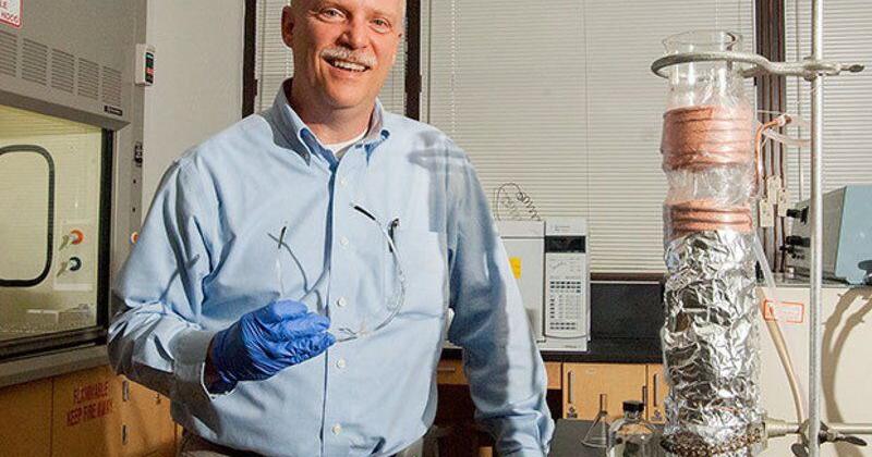 Jonathan Scheerer Chemistry professor awarded for 'exemplary' industry partnership ...