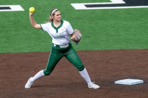 âCreating a strong foundationâ: Fall ball helps Lady Hornets improve softball skills daily