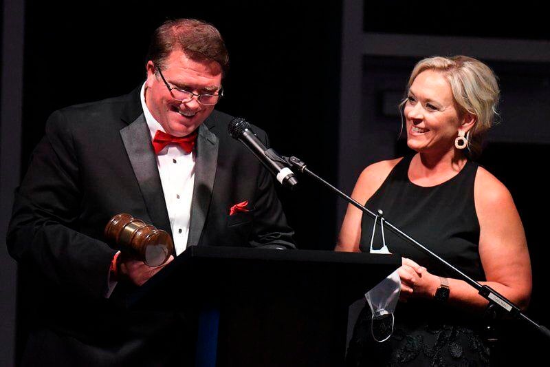 Chamber honors business, community