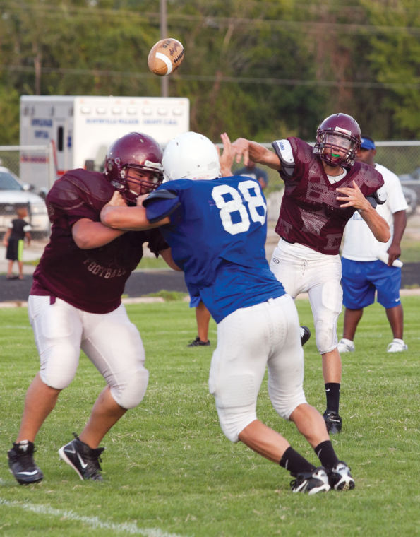 NEW WAVERLY FOOTBALL — Solid final impression | Sports | itemonline.com