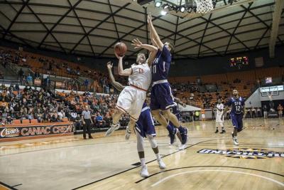 Majauskas Selected To Southland All Academic Basketball Team Sam