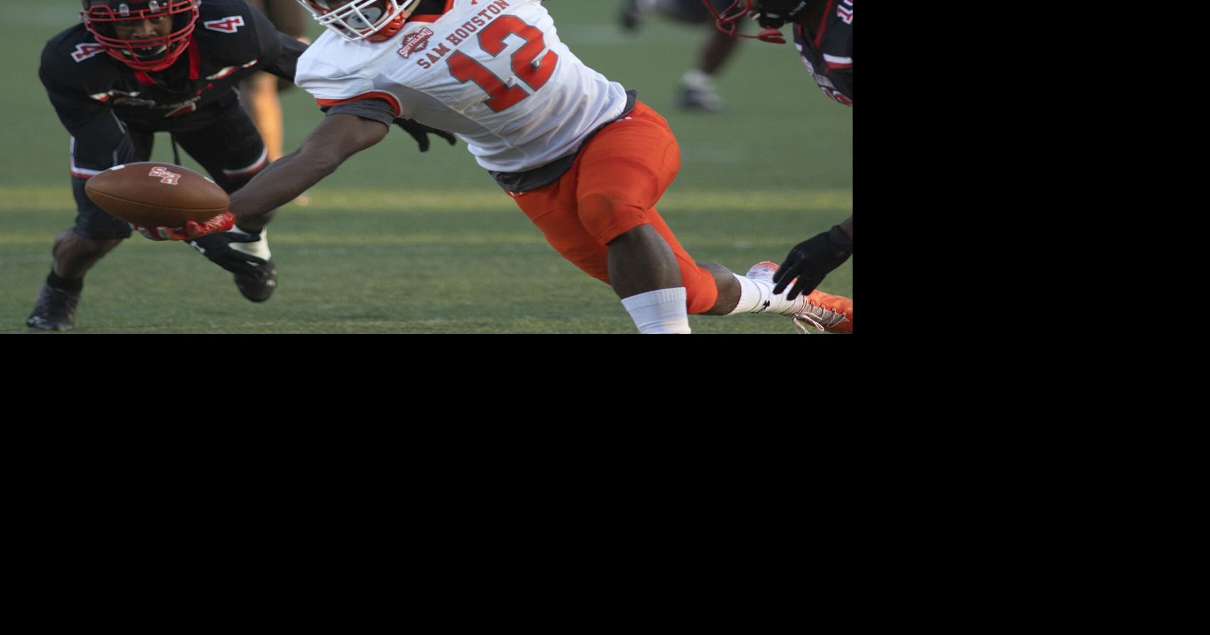 No. 7 Sam Houston torches Lamar, improves to 30 for first time since