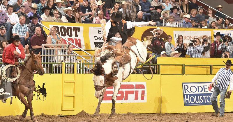 RODEO INSIDER: SHSU men's and women's rodeo teams leave their mark at ...