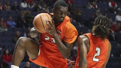 Shsu Men S Basketball Hosts Utah Valley Today Sam Houston State University Bearkats Itemonline Com