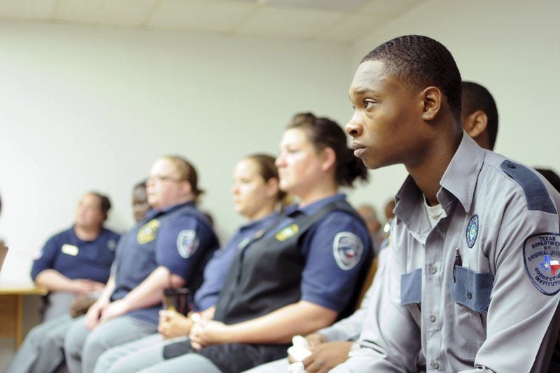 correctional-officers-face-dangers-when-dealing-with-inmates-local