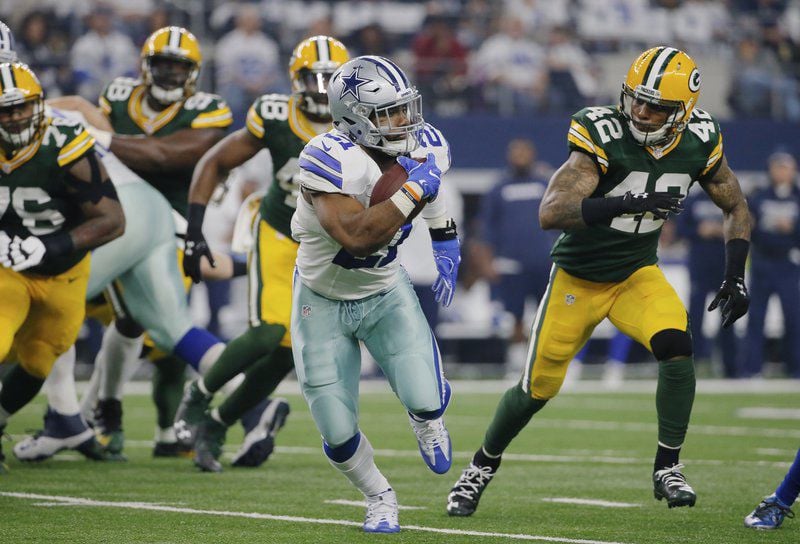 Cowboys' Ezekiel Elliott Knocked Out Man at Dallas Bar, Witnesses Say