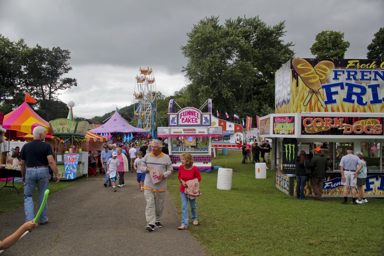 No Rain on Spencer Picnic Parade News