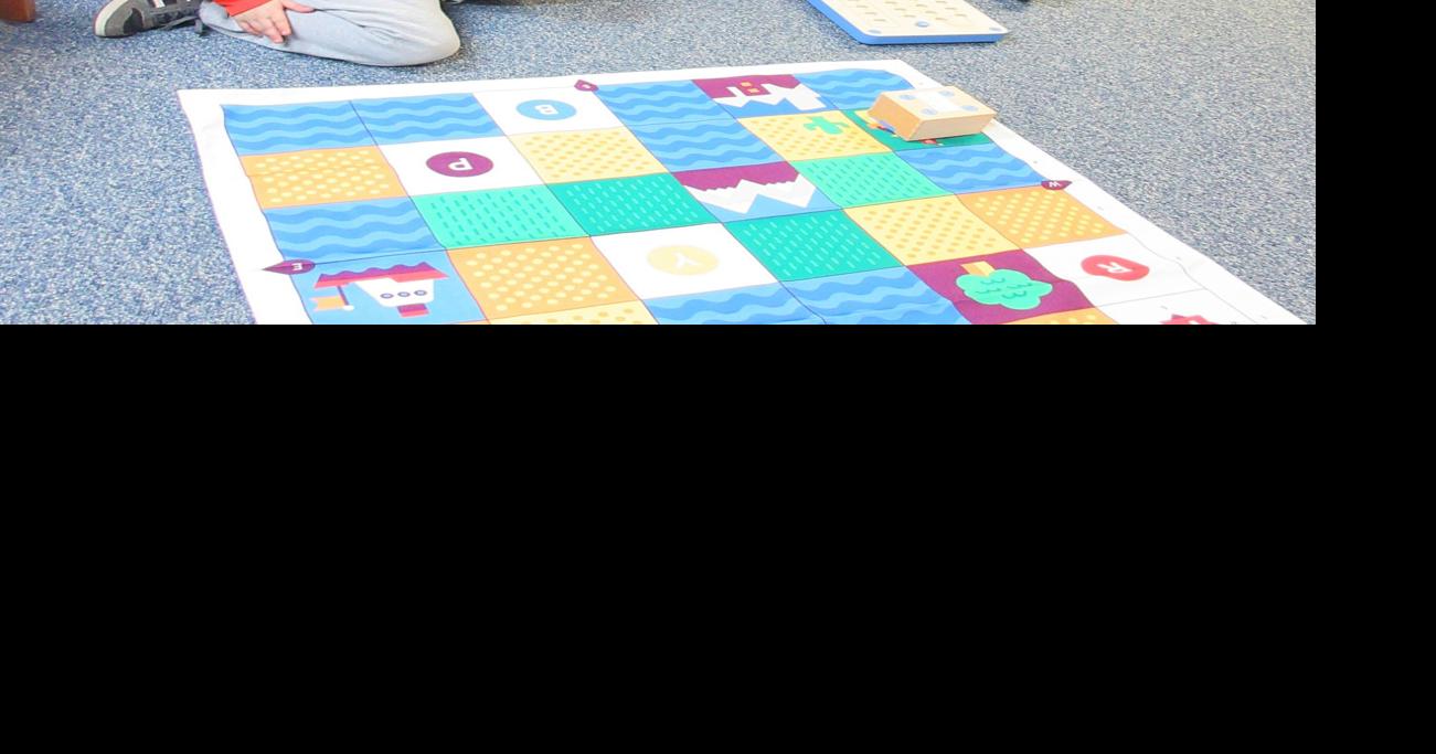 Coding + pizza = fun at Candor library Candor