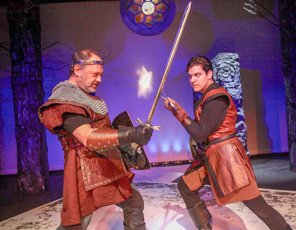 (Above) Macbeth (Michael Donato) and Macduff (Daniel Wisniewski) in the Ithaca Shakespeare Company’s production of Macbeth.