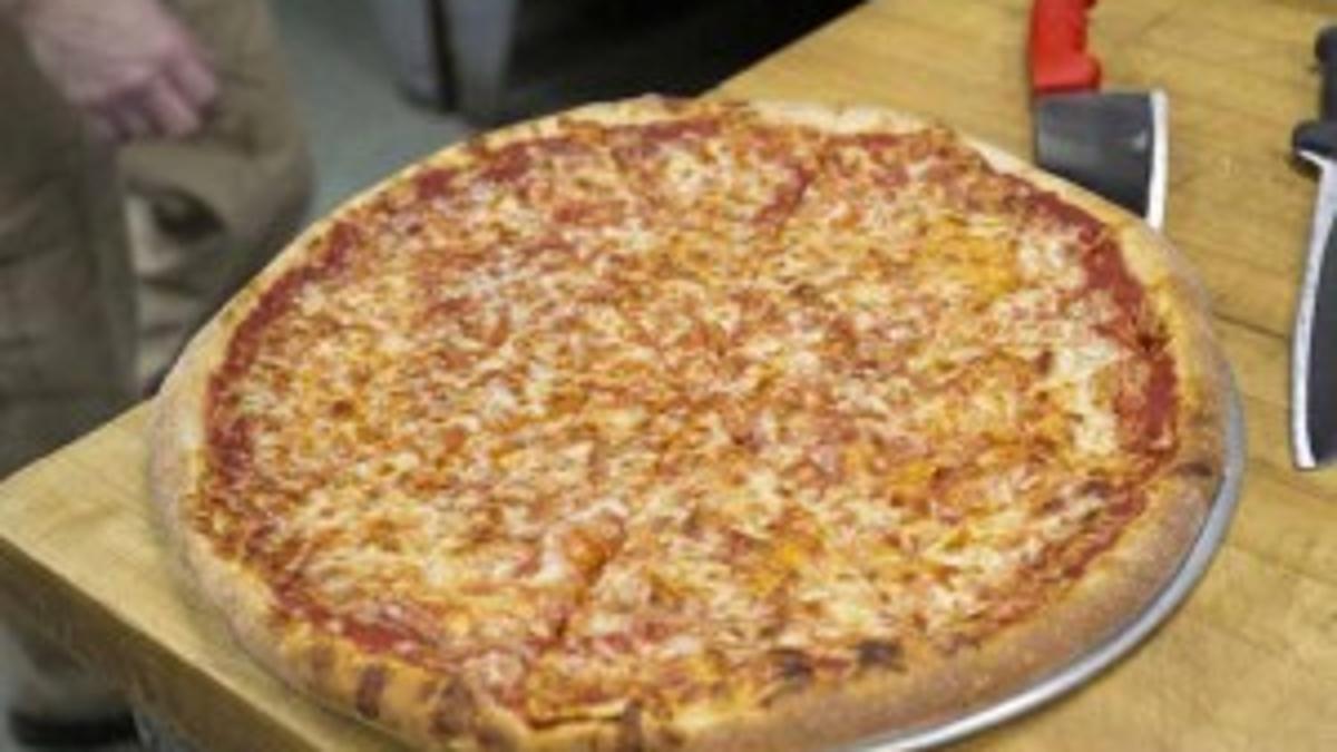 Ithaca S Not So Mystic Pizza Our Critics Pass Judgement Entertainment Ithaca Com Ithaca S Not So Mystic Pizza Our Critics Pass Judgement Entertainment Ithaca Com