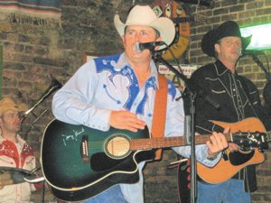 Chili's to host Tomato Fest Street Dance Friday Night